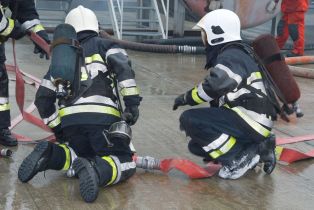 Czy przy zatruciu gazami pożarowymi przez strażaka OSP możemy mówić o urazie?