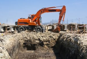 Od kwietnia 2017 mniej obowiązków szkoleniowych dla operatorów maszyn do robót budowlanych ziemnych i drogowych