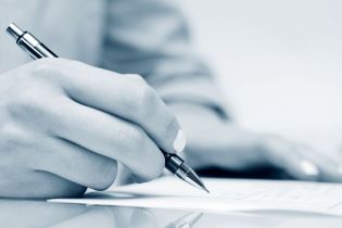 Potwierdzanie kserokopii dokumentów BHP „za zgodność z oryginałem” – czy można tak robić?