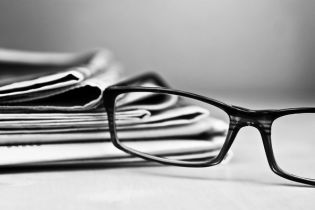 Brak recepty na okulary podczas badań profilaktycznych a refundacja zakupu okularów dla pracownika.