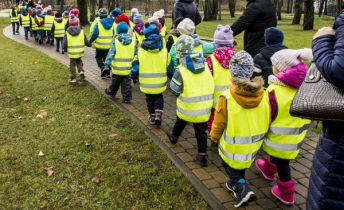 obowiązek szkolenia z pierwszej pomocy wszystkich pracowników szkół