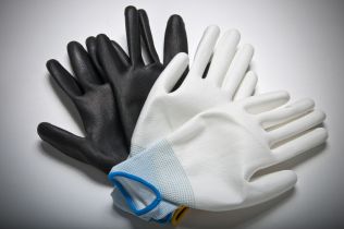 Rękawice chroniących przed czynnikami mechanicznymi i olejami mineralnymi