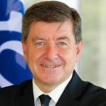 Dyrektorem generalnym Międzynarodowej Organizacji Pracy pozostanie Guy Ryder