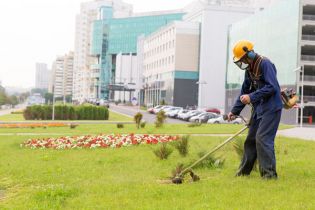 Dodatek za prace w warunkach szkodliwych należy wypłacać także pracownikom czasowo delegowanym do takich prac, co uchroni Cię od zarzutu nierównego traktowania