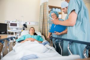 Kiedy można uznać COVID-19 za chorobę zawodową?
