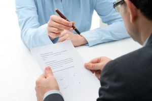 Umowa o świadczenie usług w zakresie bhp – o czym należy pamiętać