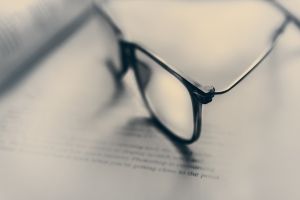 eyeglasses-2589237_1280