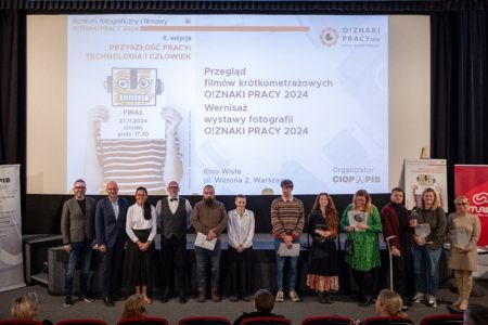 Laureaci 8. edycji konkursu fotograficzno-filmowego O!znaki Pracy (fot. Marek Dziurkowski)