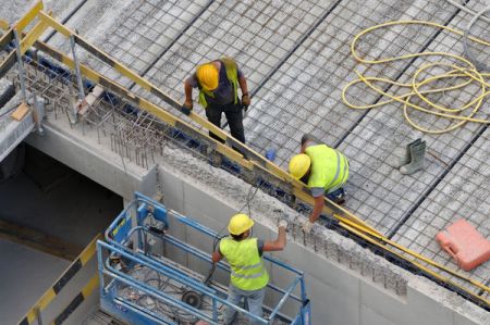 Nieprawidłowości w zakresie bhp na polskich budowach