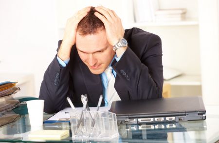 stres w pracy - polacy zestresowani w pracy.